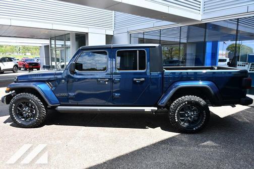 Fathom Blue Pearlcoat 2025 Jeep Gladiator Willys