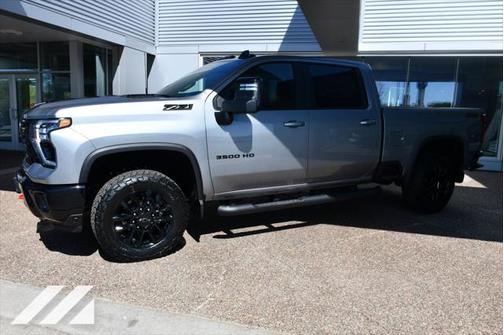 2025 Chevrolet Silverado 3500 LT