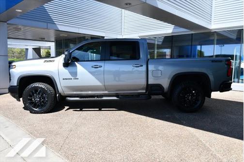 2025 Chevrolet Silverado 3500 LT