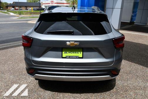 Sterling Gray Metallic 2026 Chevrolet Trax LT