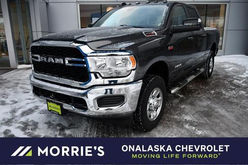 2022 RAM 2500 Tradesman Crew Cab 4x4 6'4' Box