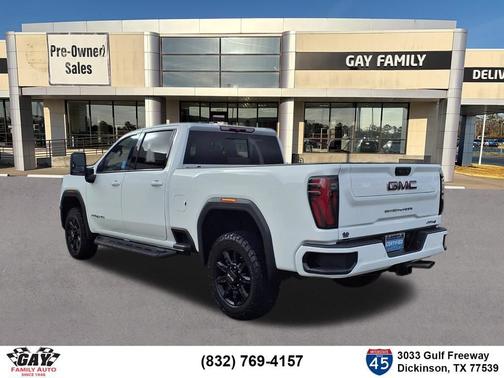 Summit White 2024 GMC Sierra 2500 AT4