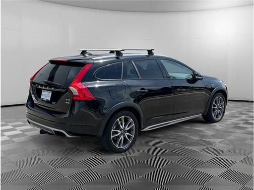 Black 2016 Volvo V60 Cross Country T5