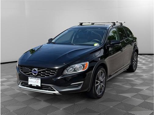 Black 2016 Volvo V60 Cross Country T5