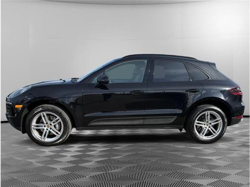 2017 Porsche Macan Base