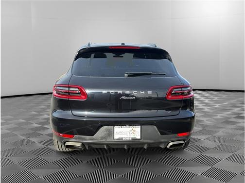 2017 Porsche Macan Base