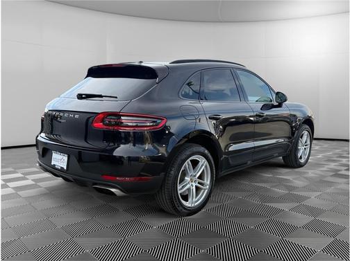 2017 Porsche Macan Base