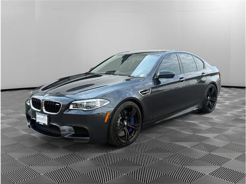 Black 2014 BMW M5 Base