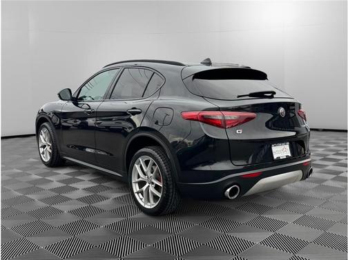 2018 Alfa Romeo Stelvio Base