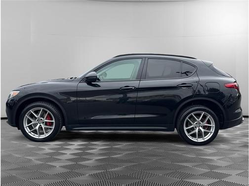 2018 Alfa Romeo Stelvio Base