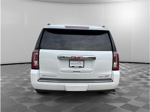 White 2019 GMC Yukon Denali