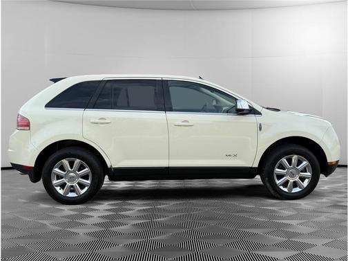 White 2008 Lincoln MKX