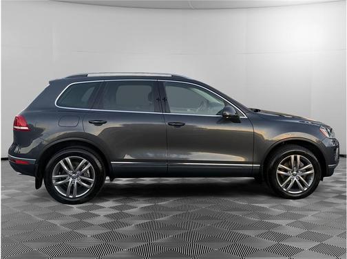 2015 Volkswagen Touareg TDI Lux