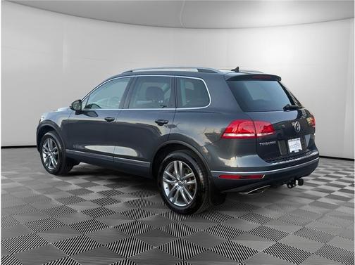 2015 Volkswagen Touareg TDI Lux