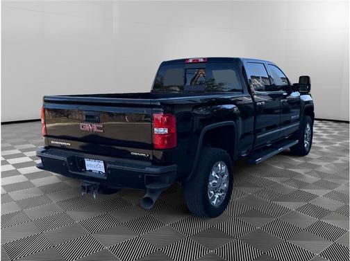 Black 2018 GMC Sierra 2500 Denali