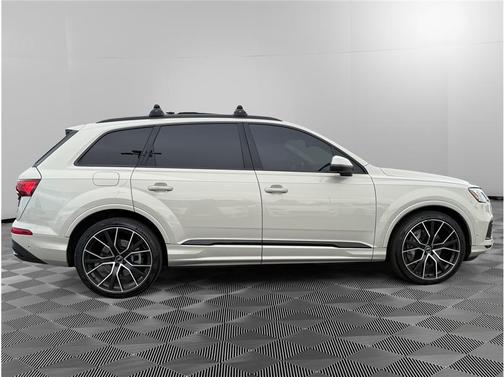 2021 Audi Q7 55 Prestige