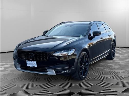 2020 Volvo V90 Cross Country T6