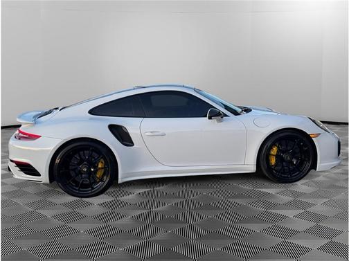 2018 Porsche 911 Turbo S