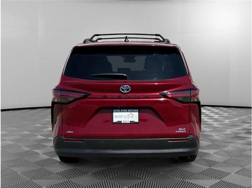 2022 Toyota Sienna XLE