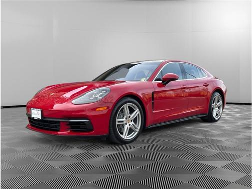 2018 Porsche Panamera 4S