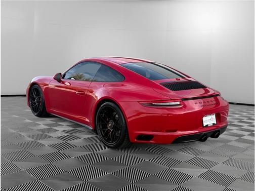 2017 Porsche 911 Carrera GTS
