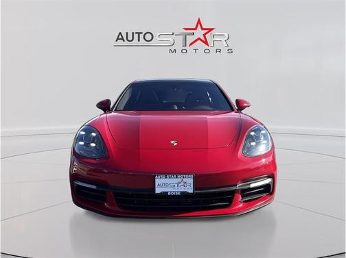 Red 2018 Porsche Panamera 4S