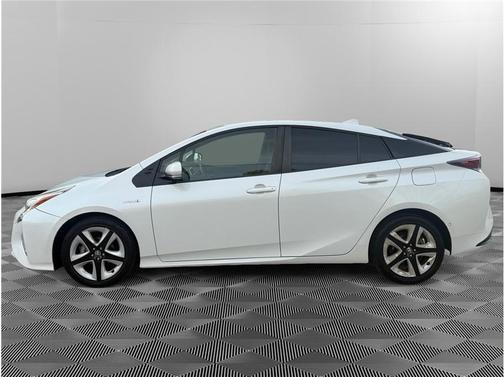 2017 Toyota Prius Three Touring