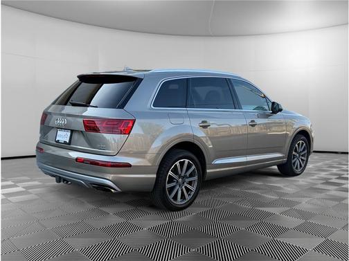 2017 Audi Q7 3.0T Prestige