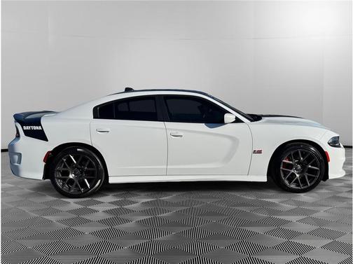 2017 Dodge Charger R/T