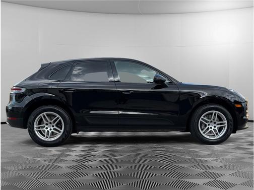 2019 Porsche Macan Base