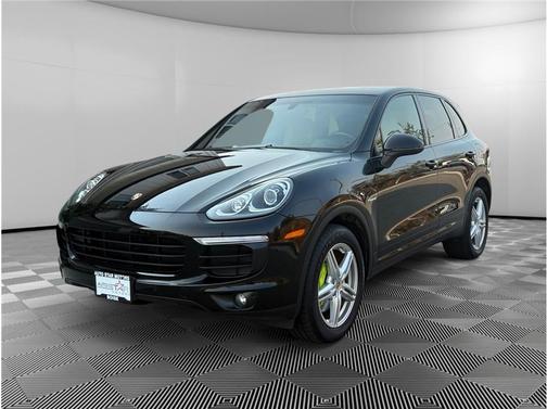 2016 Porsche Cayenne S