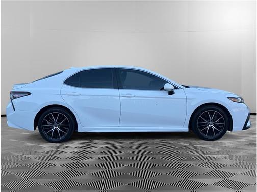 2023 Toyota Camry Hybrid SE