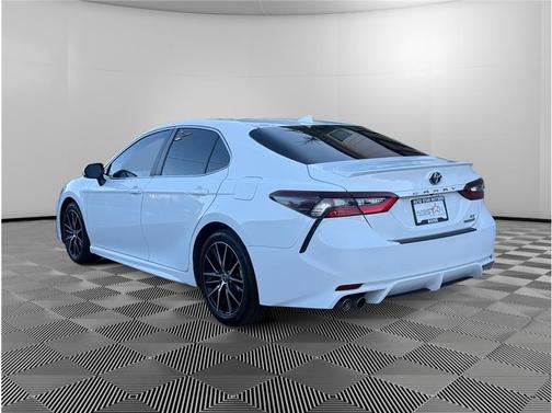 2023 Toyota Camry Hybrid SE
