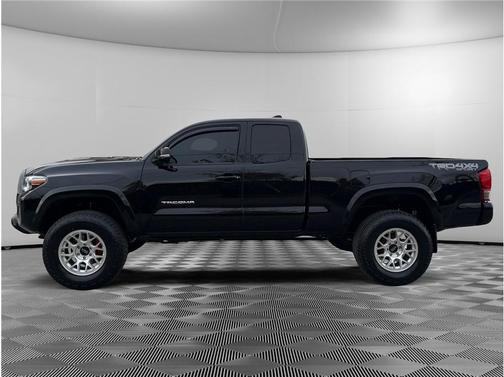 2016 Toyota Tacoma TRD Sport