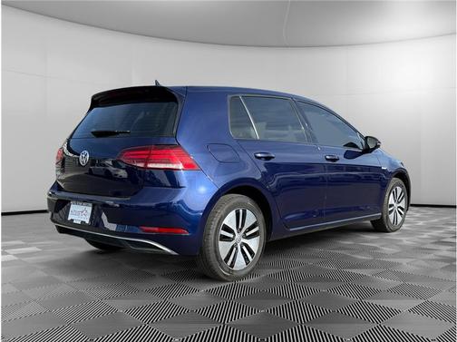 2019 Volkswagen e-Golf SE