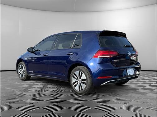 2019 Volkswagen e-Golf SE