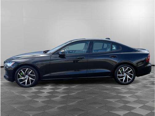 2019 Volvo S60 T6 Momentum