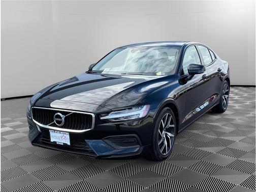 2019 Volvo S60 T6 Momentum