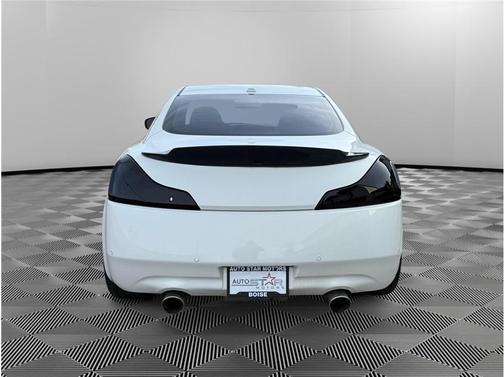 2011 INFINITI G37 Sport