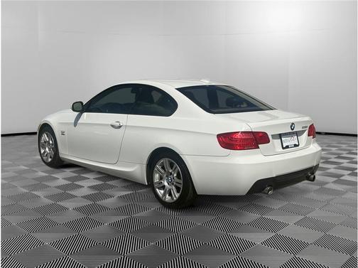 White 2012 BMW 335 i xDrive