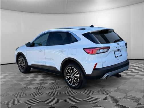 White 2022 Ford Escape PHEV SE