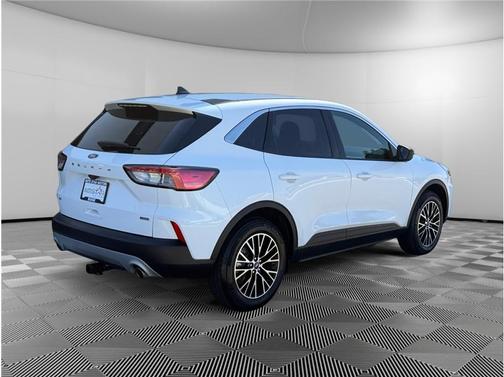 White 2022 Ford Escape PHEV SE