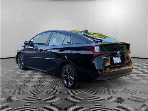 2021 Toyota Prius XLE