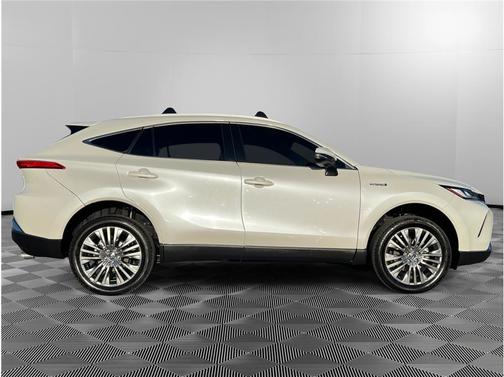 2021 Toyota Venza LE