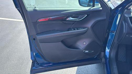 Sapphire Metallic 2022 Buick Envision Essence