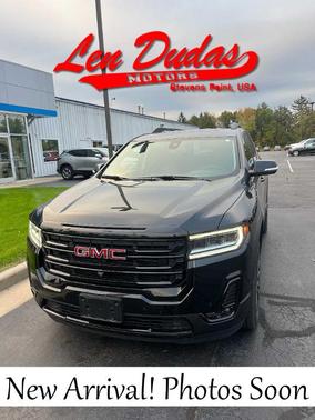 2023 GMC Acadia SLT