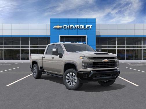 White Sand 2026 Chevrolet Silverado 2500 Custom