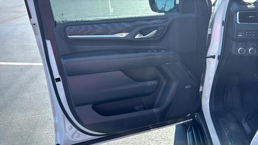 White Frost Tri-Coat 2023 GMC Yukon XL Denali