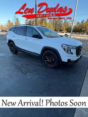 Summit White 2023 GMC Terrain SLE