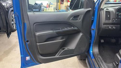 Dynamic Blue Metallic 2022 GMC Canyon Elevation